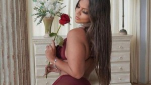 Oblej kráske sebavedomie nechýba: Keď predviedla valentínsku bielizeň, muži stratili reč