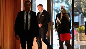 Šaško má podľa slov premiéra pri rokovaniach so zdravotníkmi plnú podporu