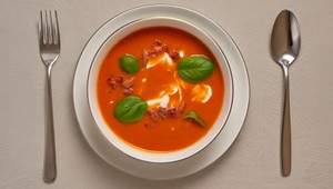 Polievka z pečenej papriky