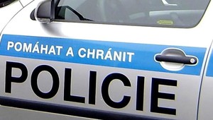 Ženu počas prestrelky na úrade zrejme zasiahla policajná guľka. Motív útočníka zostáva nejasný