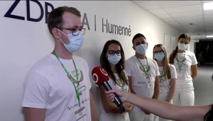 Reportérka TV JOJ si na vlastnej koži vyskúšala nočnú službu na urgente. Študenti medicíny stážovali v podmienkach našich regionálnych nemocníc