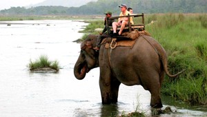 NA VLASTNEJ KOŽI. Užite si sloniu sprchu v Nepále