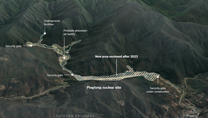 Na satelitných snímkach spozorovali údajne tajné jadrové komplexy ukryté v čínskych horách