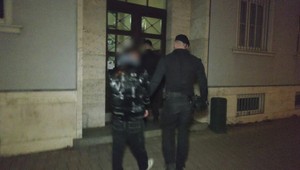 Súd rozhodoval o väzbe tínedžera z Očovej, mal sa vyhrážať školskej psychologičke