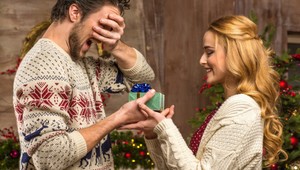 Čo mužov najviac poteší na Vianoce? Ak im splníte TOTO, budú vás zbožňovať