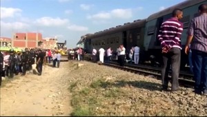 Zrážka dvoch vlakov v Egypte si vyžiadala 36 obetí