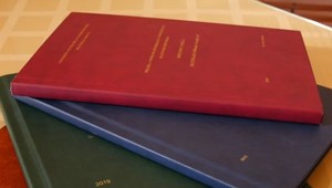 Firmám, ktoré predávajú diplomové práce, hrozia vysoké pokuty