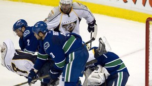 Vancouver nevyužil prvý mečbal, Nashville stále v hre