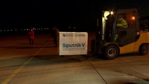 Maďarské kamióny odišli podľa zistení TV JOJ na prázdno. Sputnik V ostal na Slovensku