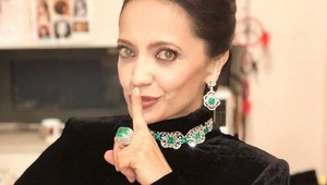 Bílá sa vyfotila vo vani, fanúšikovia šalejú