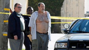 NA VLASTNEJ KOŽI: Šialený strelec zabíjal v kaderníctve