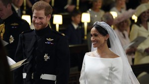 Kráľovská svadba roka. Harry neudržal slzy, oženil sa s Meghan