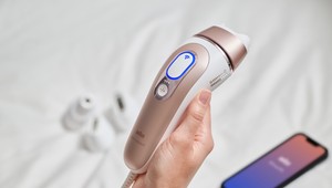 Vylepšený Smart IPL od Braun na jednoduché odstraňovanie chĺpkov v pohodlí domova