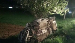 Čelná zrážka áut pri Sabinove. Jeden z účastníkov z miesta nehody ušiel