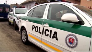 Inšpekcia vyšetruje policajta pre krádež peňazí od utečenca