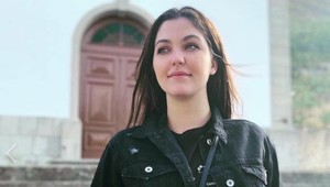 Celeste Buckingham má srdce zo zlata