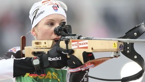 Víťazkou stíhačky v Pokljuke Mäkäräinenová, Kuzminová 25.