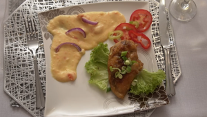 Hlavné jedlo: Včela pod prskom