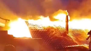 Rodina prišla o strechu nad hlavou. Z horiaceho domu vytiahli s deti v poslednej chvíli