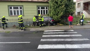 Masívny únik plynu: Páchatelia ukradli auto, narazili do prípojky a z miesta ušli