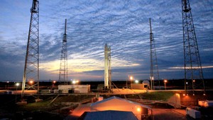 Vesmírna loď Dragon sa v nedeľu spojila s ISS