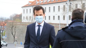 Torzo strany Za ľudí čelí obrovskej kritike: Hlas, ktorý som vám dal, som mohol radšej hodiť do koša