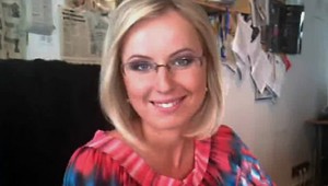 Neslýchané :-) Policajný hovorca si vystrelil z reportérky TV JOJ!