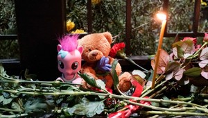 Rusi trúchlia za obeťami lietadla, prezident Putin vyhlásil štátny smútok