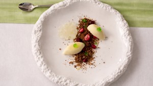 Kakaová hlina, pivná zmrzlina, brezový gél a kaviár z pepermintky