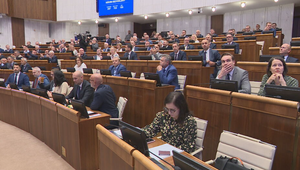 Poslanci skončili rozpravu k rozpočtu. Hlasovať o ňom budú v utorok