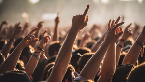 Krvavá noc vo Francúzsku: Festival sa zmenil na sériu útokov a sexuálneho násilia