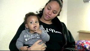 VIDEO: Má len 11 mesiacov a už okúsil kokaín...