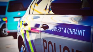 Chlapec (7) na kolobežke si vážne poranil ruku. Časť prsta, o ktorý prišiel, musel po skateparku hľadať jeho otec