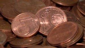 Plná peňaženka mincí môže byť minulosťou. Slovenský zväz obchodu chce zrušiť tie najmenšie