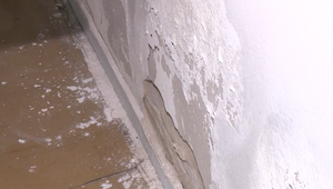 Deti sa učia medzi zatečenými stenami. Rodičia spísali petíciu za rekonštrukciu školy