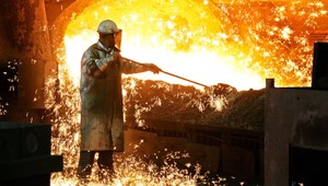 Zvýšenie minimálnej mzdy aj príspevok na cestovanie. Fico predstaví sociálny balíček