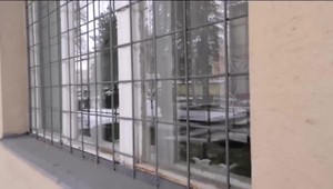 Výtržník sa vlámal do nemocnice: Namiesto úteku si dal kávu a zjedol kakaové venčeky