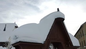 Pozrite sa, ako to vyzerá na Orave. Na pomoc priletel aj vrtuľník ministerstva vnútra