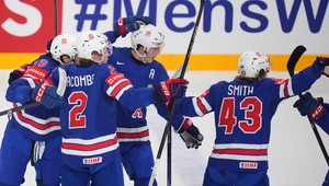 Američania zdolali Švédsko 6:2 a postúpili do finále