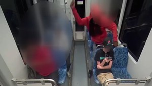 Mladú Irynu (†23) dobodal útočník pred očami cestujúcich, ktorí ju ignorovali. Vykrvácala na zemi