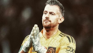 Dúbravka na zemi a strach o brankára. Slovák vychytal víťazstvo v Premier League