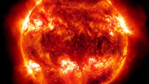 Škvrna na Slnku dostane Zem do solárnych búrok