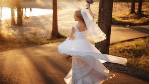 Ďalšia celebritná svadba na obzore. TÍTO dvaja kašlú na vekový rozdiel