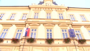 Zákon o znížení dôchodkov komunistickým predstaviteľom je protiústavný