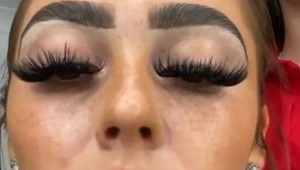 Žena sa zbavila umelého vzhľadu, ľuďom padla sánka: Neuveriteľné, ako vyzerá!