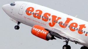 Núdzové pristátie lietadla: Pasažieri diskutovali o terorizme a výbušninách