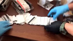 Medzinárodná kauza: Polícia odhalila fabriku na výrobu falošných dokladov z krajín EÚ