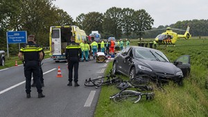 Tragédia počas školského výletu: Auto vrazilo do skupiny detí na bicykloch, štyria mŕtvi