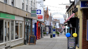 Pri múzeu bol pobodaný muž, polícia zadržala jedného podozrivého