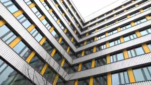 Záujem o kúpu nehnuteľností stále klesá. Oplatí sa čakať na nižšie ceny?